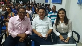 Prefeito Antonio Chaves, o reitor da UNIAGES, José Wilson e a ex-prefeita Anabel de Sá 