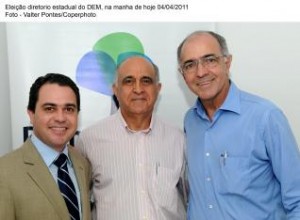 Tom Araújo, Paulo Souto e Aleluia na reunião 